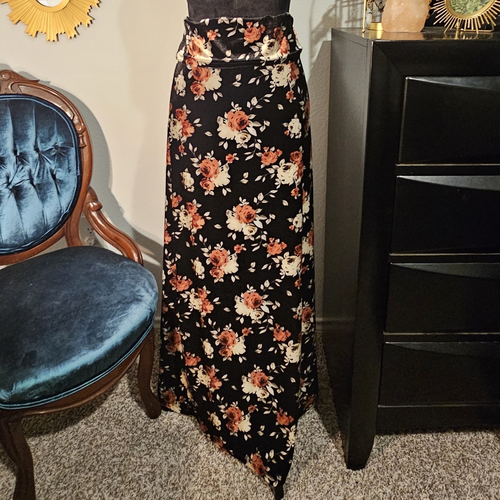 EARTHBOUND Asymmetrical Black Floral Skirt